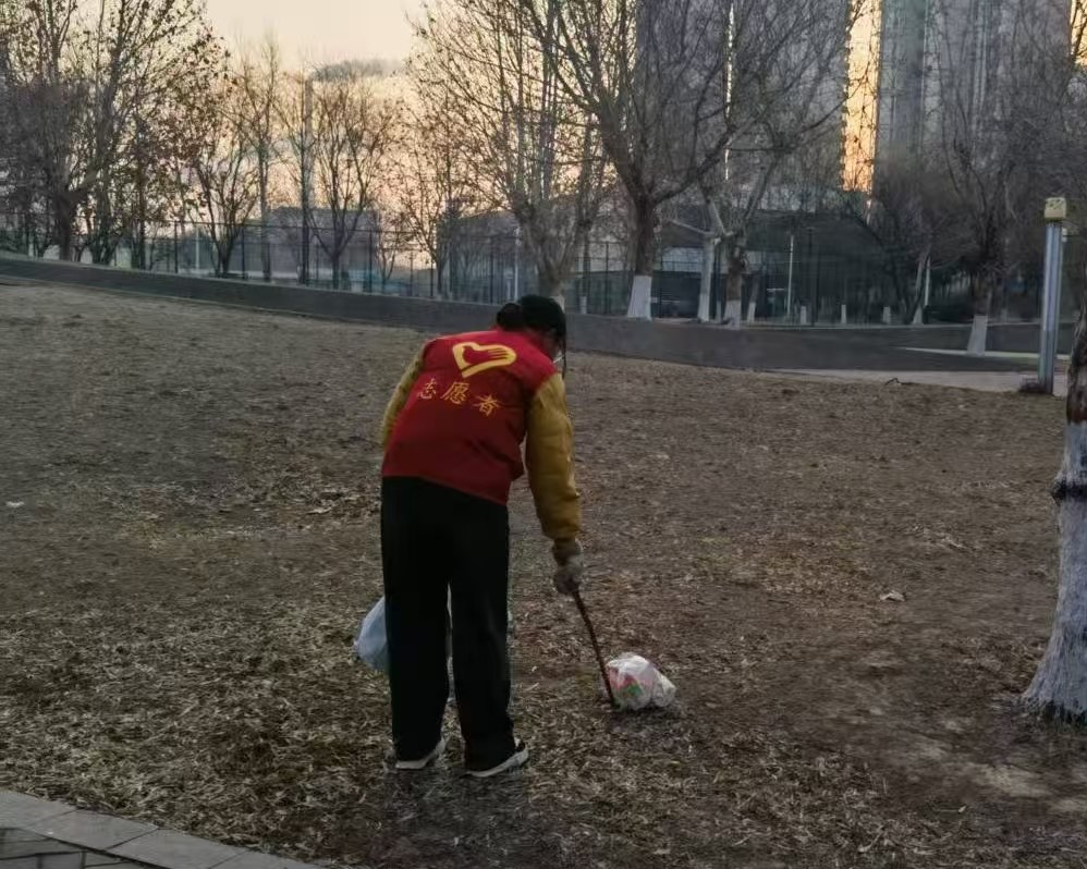 @W(xu)Ӻ(hu)(sh)`o(h)B(ti)֮`оGɫ